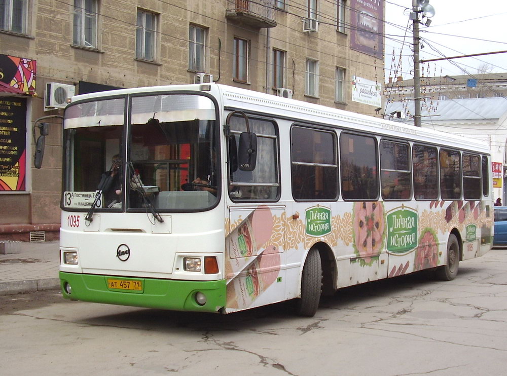 Tula region, LiAZ-5256.45 # 1095