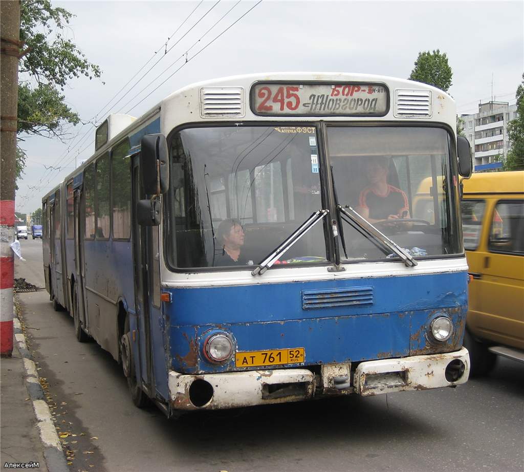 Mercedes Benz o305