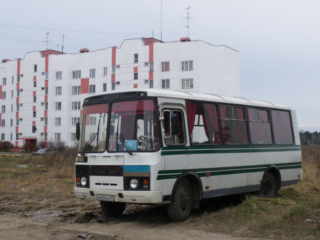 Leningrad region, PAZ-3205-110 (0R) # В 620 КВ 47