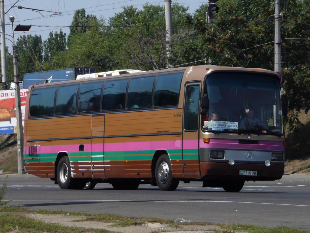 Автобус Mercedes Benz o303