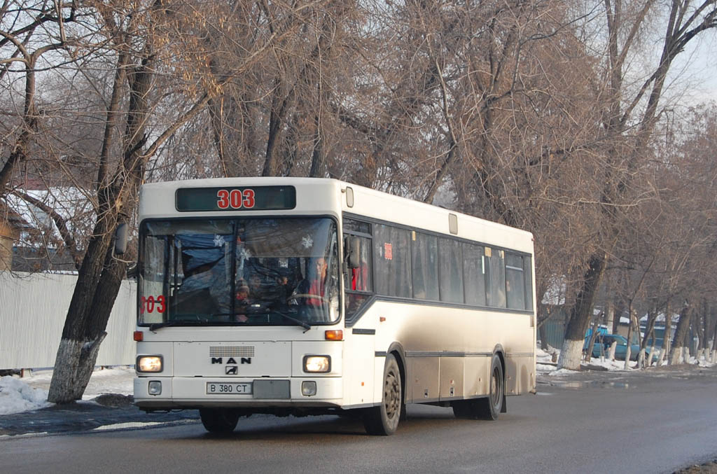 Almaty, MAN 888 SÜ242 # B 380 CT