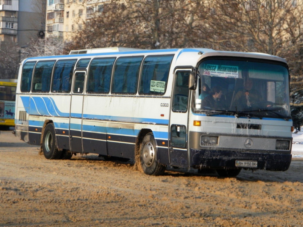 Mercedes Benz Рѕ303