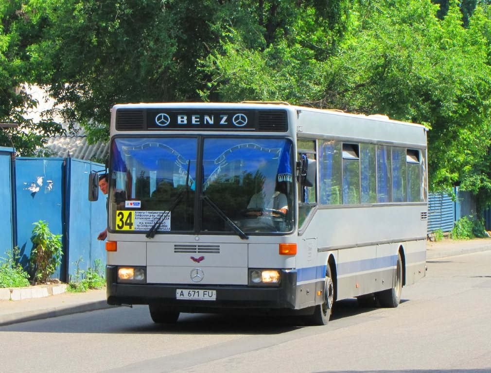 Almaty, Mercedes-Benz O407 # A 671 FU