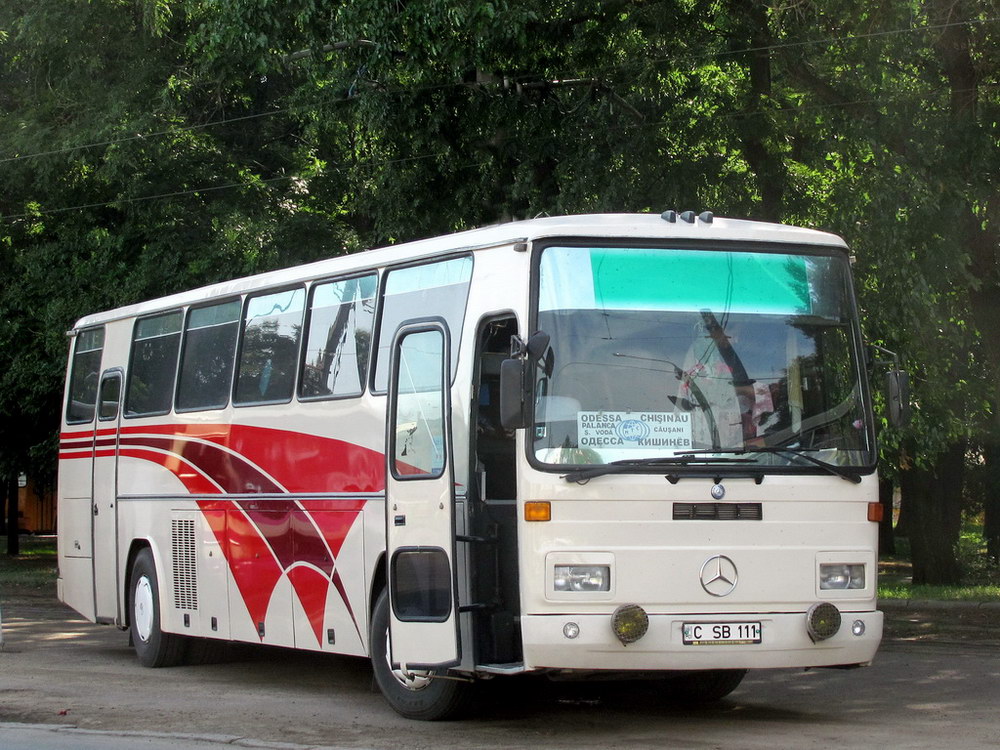 Mercedes Benz o303