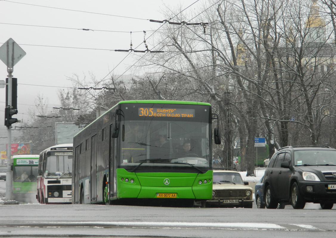 Kharkov region, LAZ А183D1 # 1075