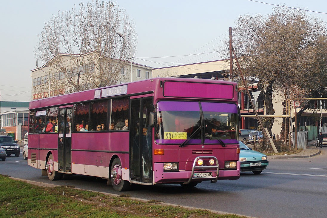 Almaty, Mercedes-Benz O405 # 293 KZA 05
