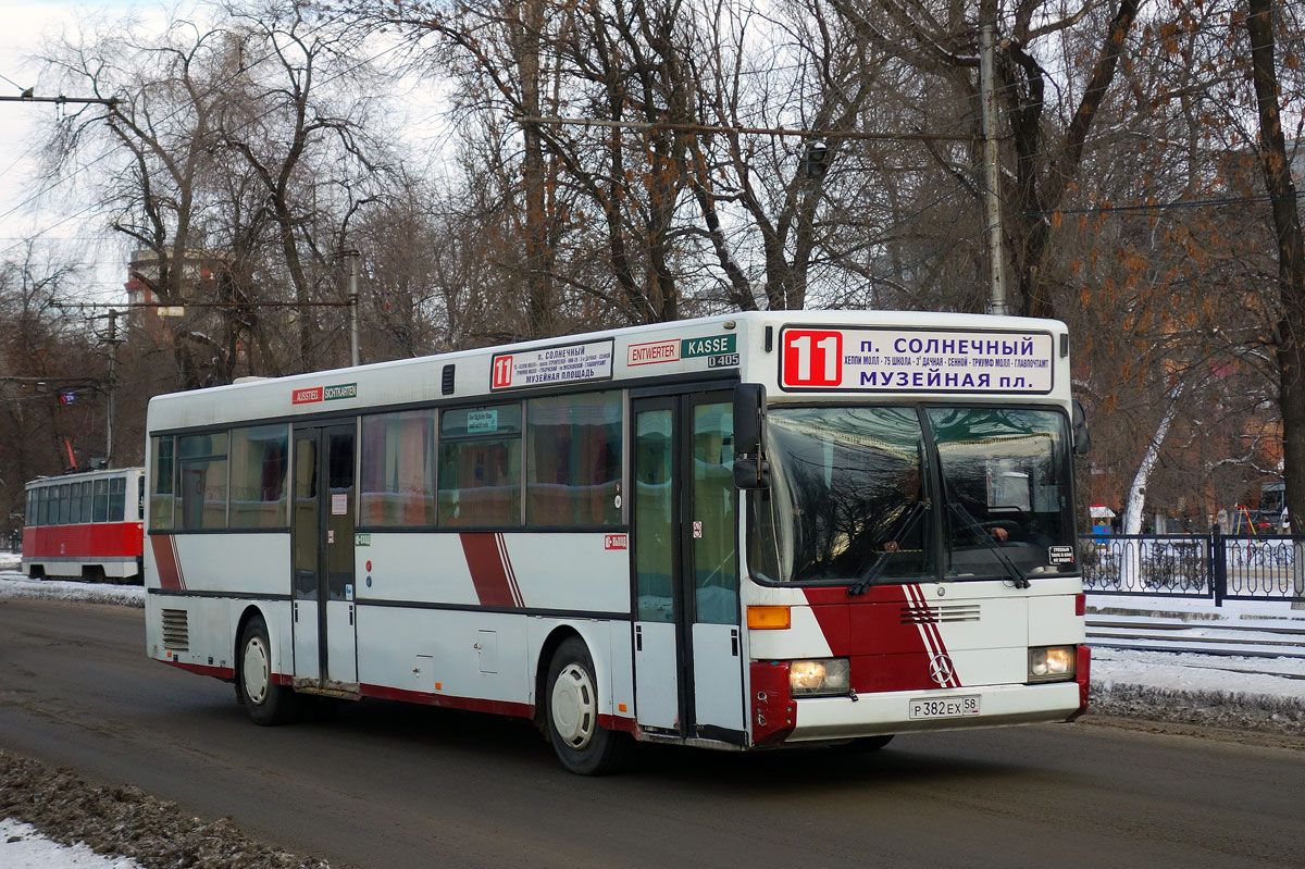 Saratov region, Mercedes-Benz O405 # Р 382 ЕХ 58