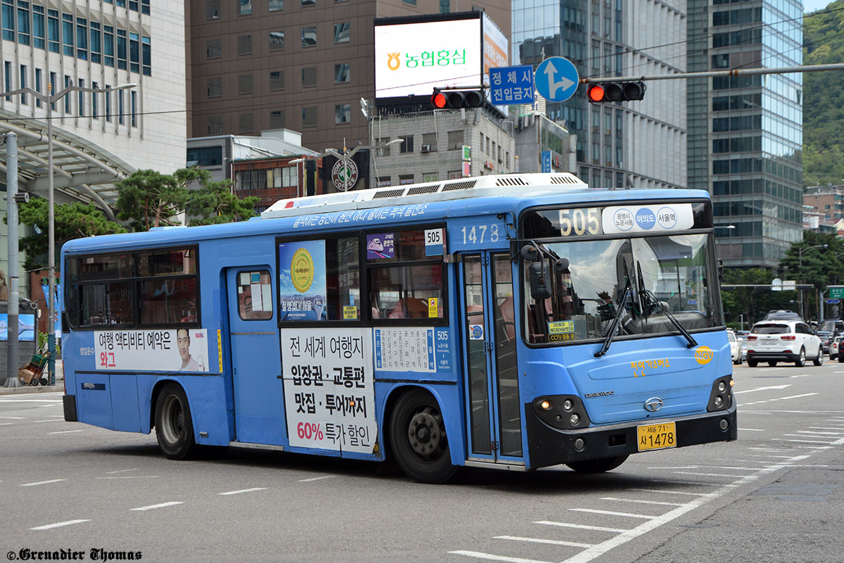 Korean bus