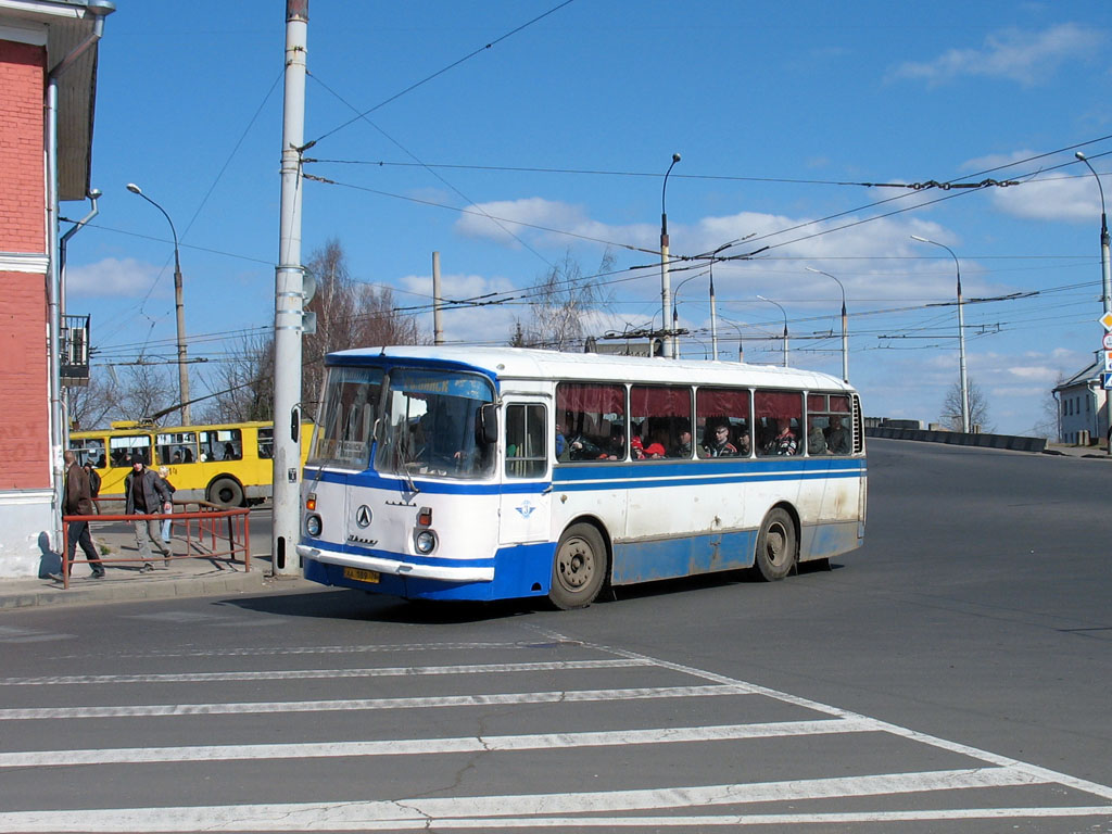 Маршрут 97 ярославль. Автобус 97. Бульварная 15 Рыбинск. Рыбинский 156. Ярославль 97 автобус внутри.