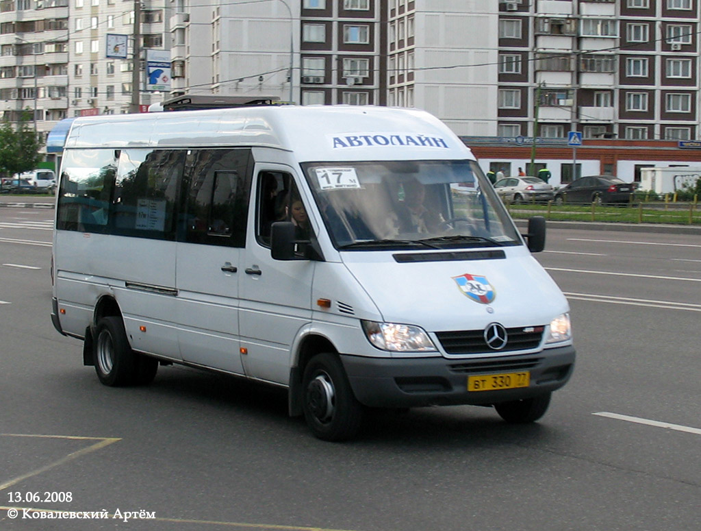 Дзержинский автобус воронеж. Mercedes-Benz Sprinter 411. Маршрутка 305. 305 Автобус. Маршрутка а 153 НХ 67.