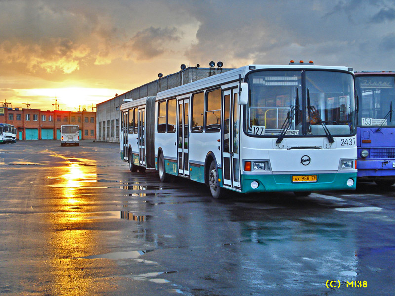 Маршрут 127. Автобус ЛИАЗ СПБ. Автобусный парк 2. Автобус 127 СПБ. Автобус питерского автопарка.