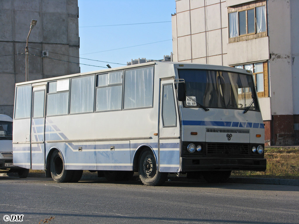 Автобус 85 воронеж. Tam 130t11. Автобус там. Югославские автобусы. Tam югославский автобус.