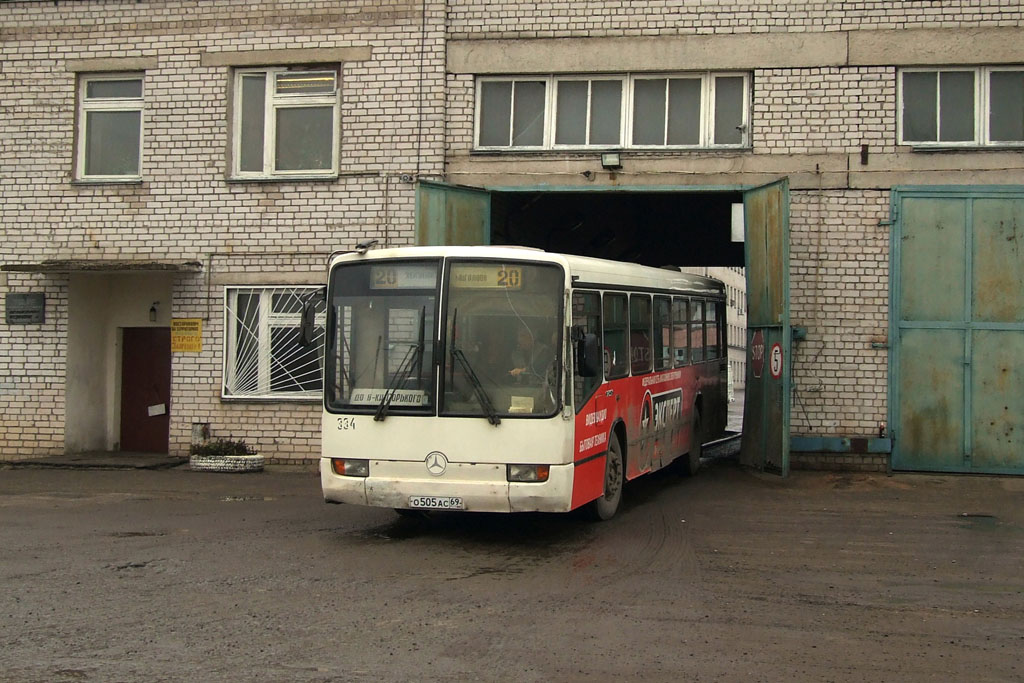 Автовокзал тверь кашин. Тверское ПАТП-1. Mercedes-Benz o345 списанный. Автобусный парк Тверь. Иваново автобус Мерседес ПАТП 1.