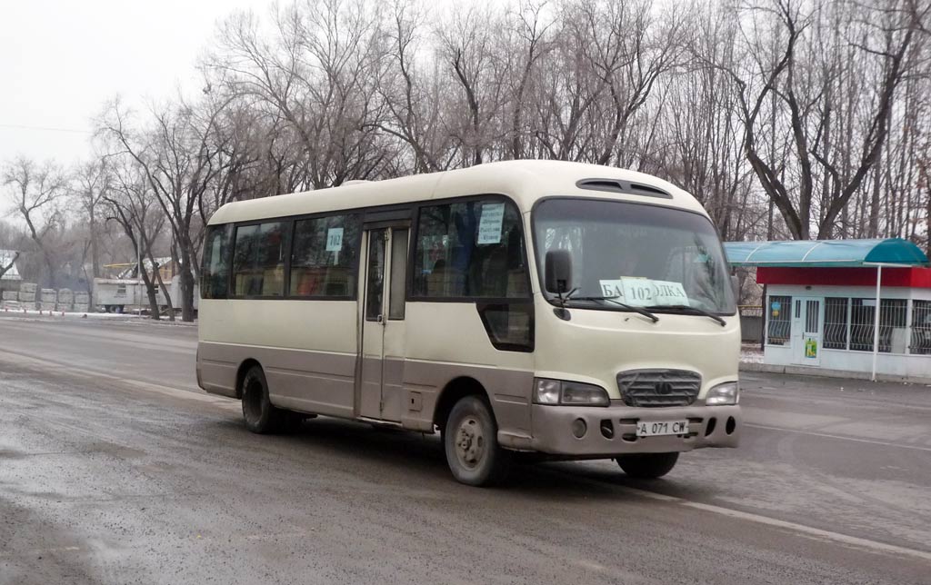 Хюндай алматы. Hyundai County Deluxe 2009. Hyundai County Кузбасс. Hyundai County Ташкент. Хендай Каунти городской.