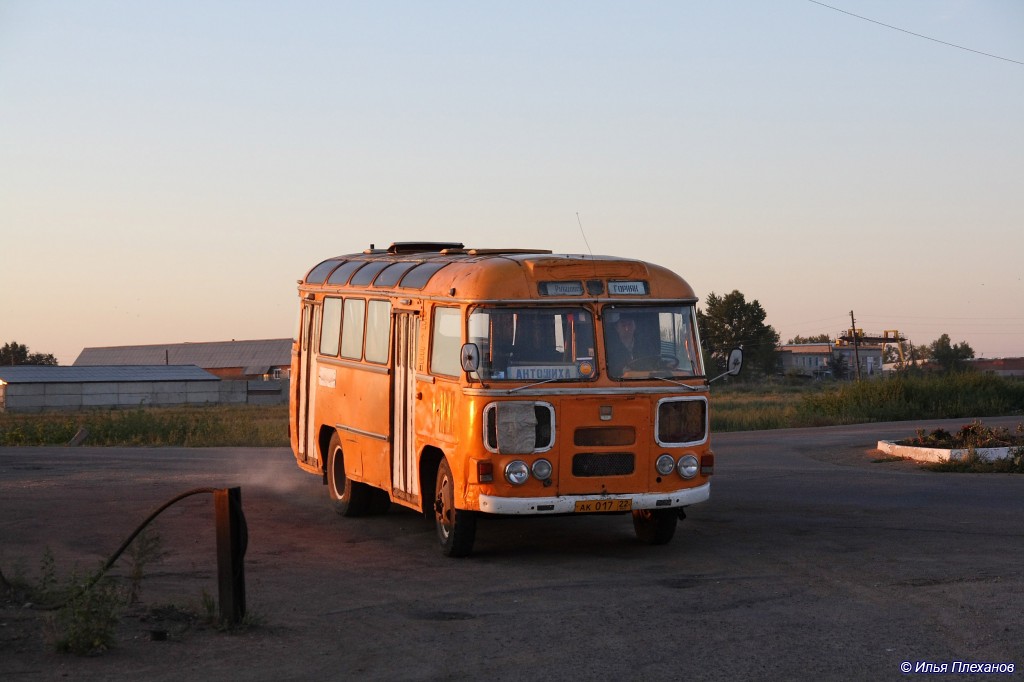 Беседка из автобуса паз фото