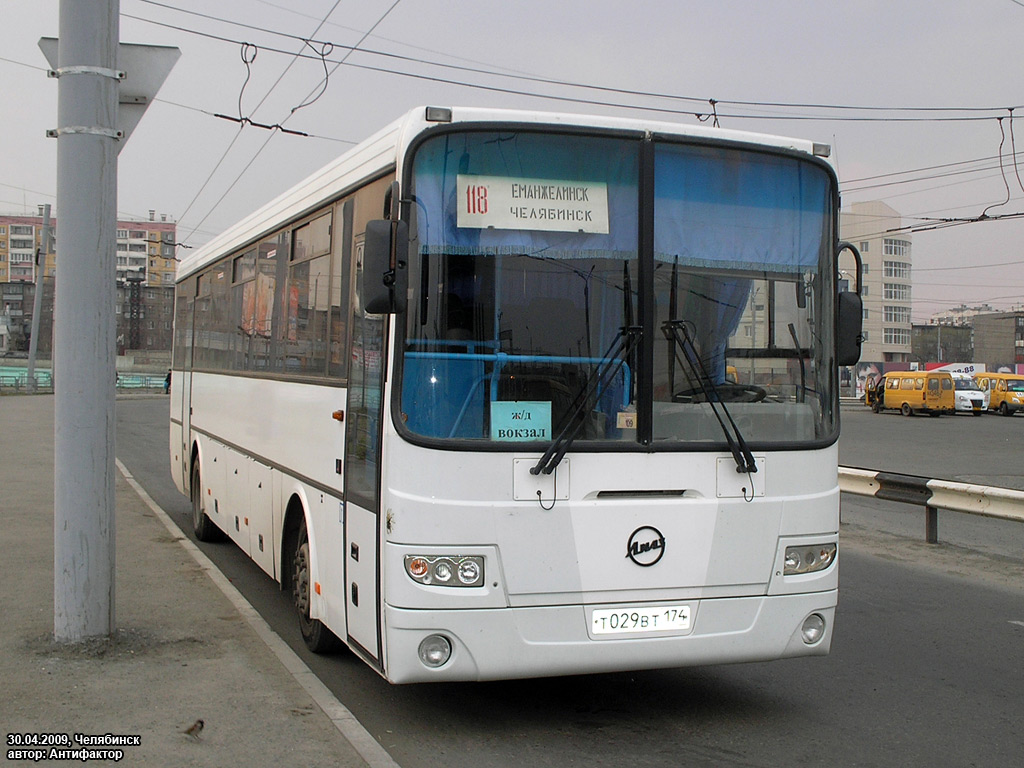 Билеты еманжелинск челябинск. ЛИАЗ-5256.34 (ГОЛАЗ). Еманжелинск Челябинск автобус. Автобус Триумф. Автостанция Еманжелинск.