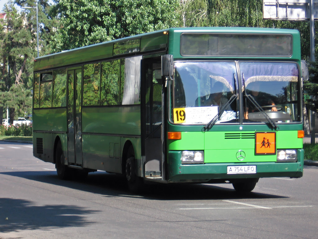 Автобусы костанай сегодня. Автобус Кустанай. Автобусы Костаная. Автобус АИ. Автобус аи3044-020-97.