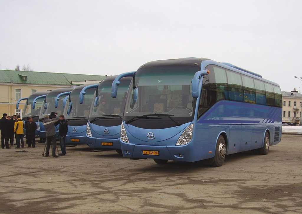 Приложение автобусы петрозаводск. Петрозаводск автобусы Карелавтотранс. ЛИАЗ 210 Карелавтотранс. Карел авто транс автобусы. Петрозаводск Санкт Петербург «Карелавтотранс».