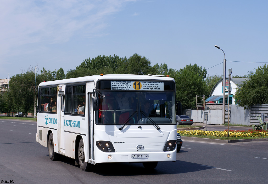 Автобус daewoo bs090