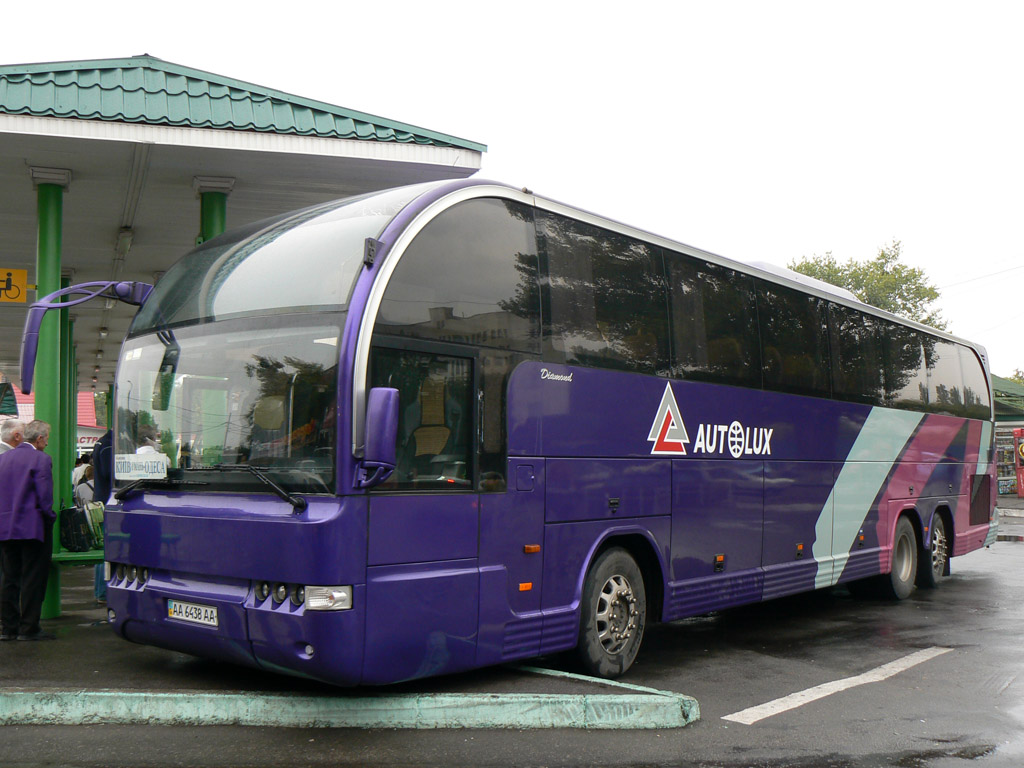 Автобус москва киевский. Киев автобус. Автобусы Автолюкс из Киева. Одесса Киев автобус. Автобус Москва Киев.