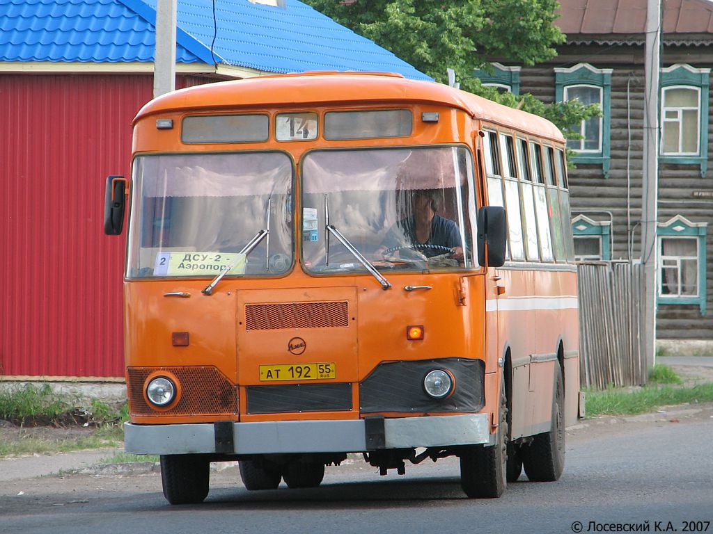 Оранжевый автобус лиаз картинка