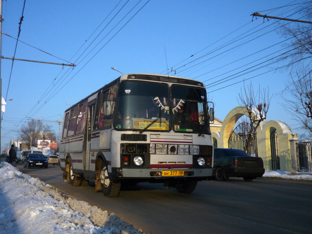 Автобус сердобск пенза. ПАЗ 3205 Сердобск. Автовокзал Сердобск. Автобус Сердобск.