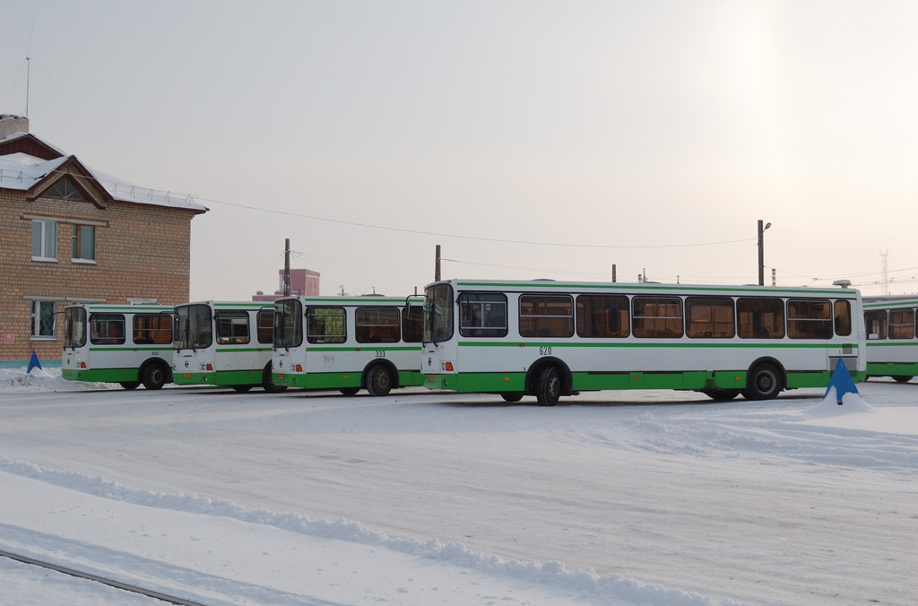 Номер автовокзала троицк. Автовокзал Южноуральск. Автокасса Троицк Челябинская область. Архив Южноуральск автовокзал 1980.