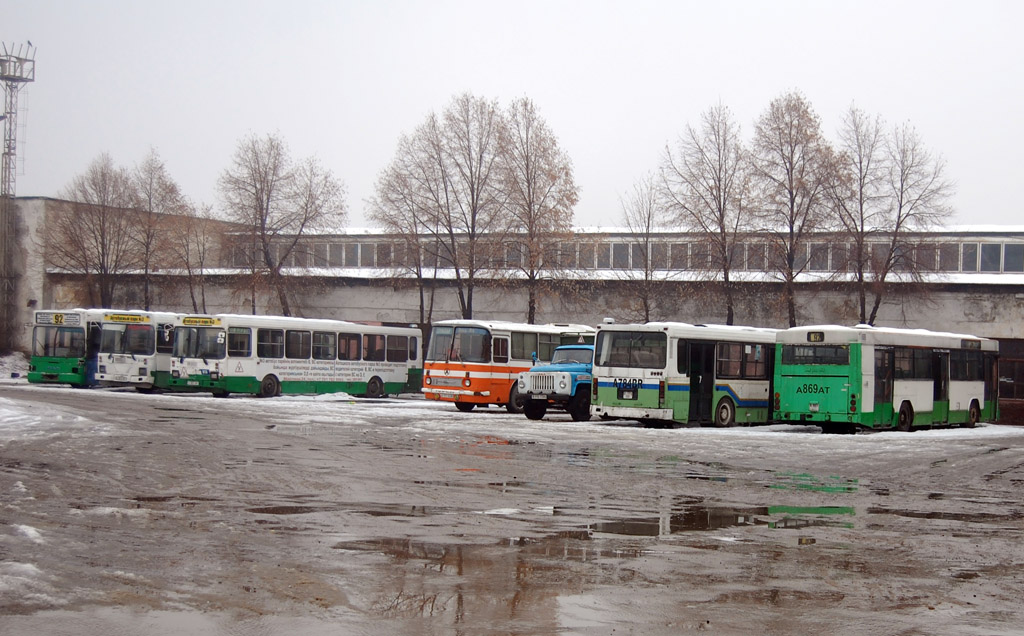 Автобусный парк сегодня. 13 Автобусный парк Москва. 13 Автобусный парк Мосгортранс. ЛИАЗ 5256 Алматы. Автобусный парк 2 Алматы.