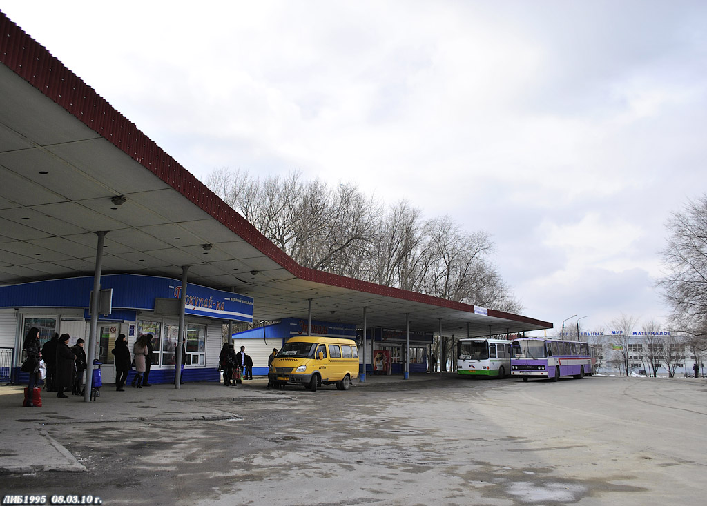 Автовокзал новочеркасск. Новочеркасский автовокзал. Автостанция Новочеркасск. Вокзал Новочеркасск автовокзал. Автовокзал Новочеркасск Ростовская область.