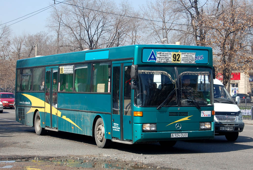 Almaty, Mercedes-Benz O405 # A 924 OUO