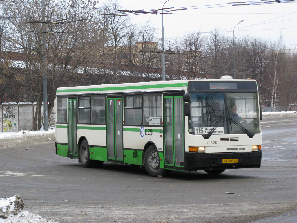 Moscow, Ikarus 415.33 # 13528