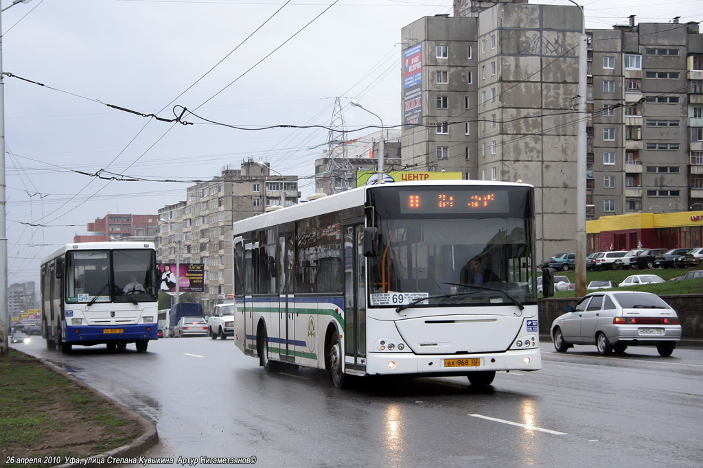 Автобус 220