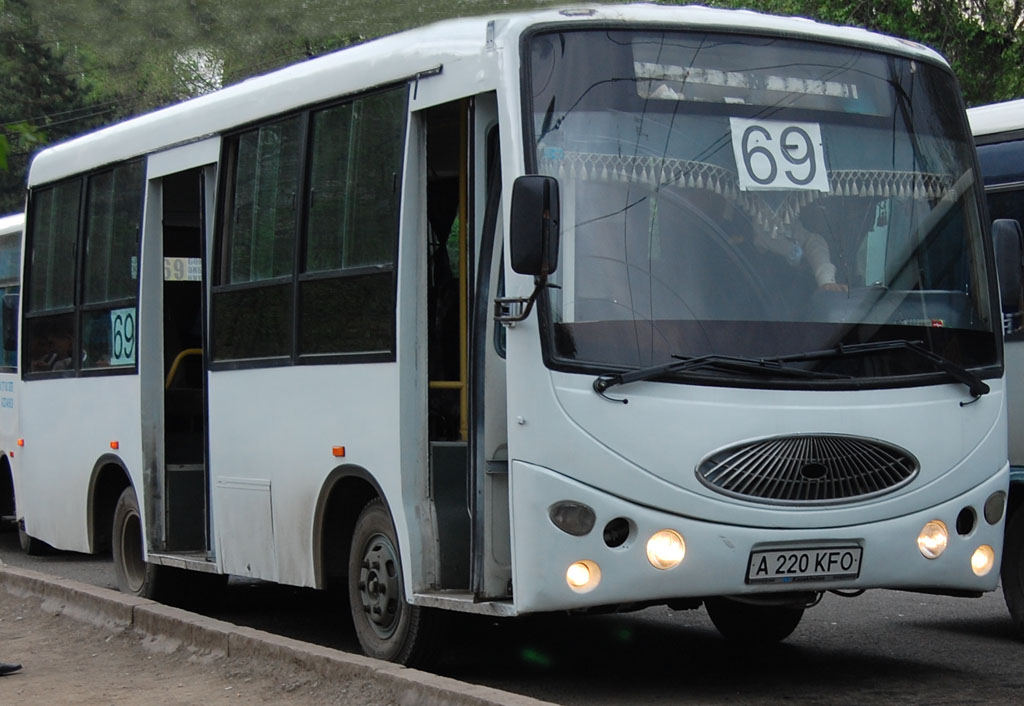 Автобус 220. Youyi Bus ZGT 6121 dh1.