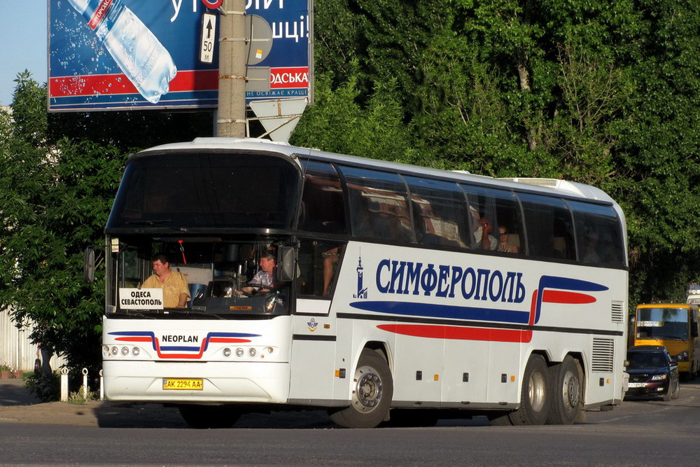 Транспорт москва крым. Neoplan 116 Крым. Neoplan 116/3. Неоплан автобус в Крым. Автобус Москва Крым.