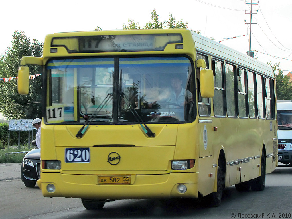 Где 95 автобус омск. 117 Автобус Омск. 25 Автобус Омск. ООО авто 700 автобусы 620. 34 Автобус Омск.