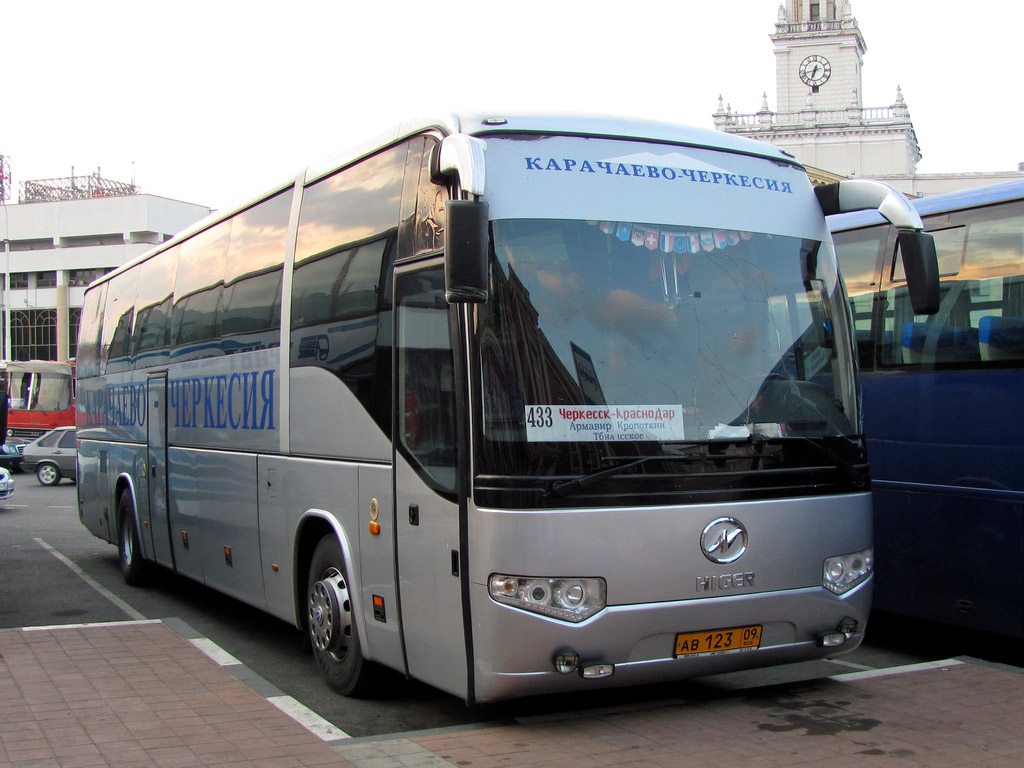Автобус москва краснодар сегодня. Хайгер klq6129q. Higer klq6885q. Автобус Higer klq6891ga.