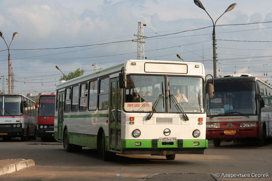 Автобусы тверь рамешки автовокзал. ЛИАЗ 5256.45-01. Тверь Рамешки автобус. Автокасса Тверь.