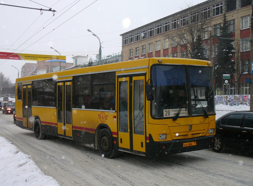 Автобус ижевск в реальном времени. Удмуртия НЕФАЗ 5299. Автобус Воткинск Ижевск. НЕФАЗ 5299 10 15 Ижевск. 374 Автобус Ижевск.