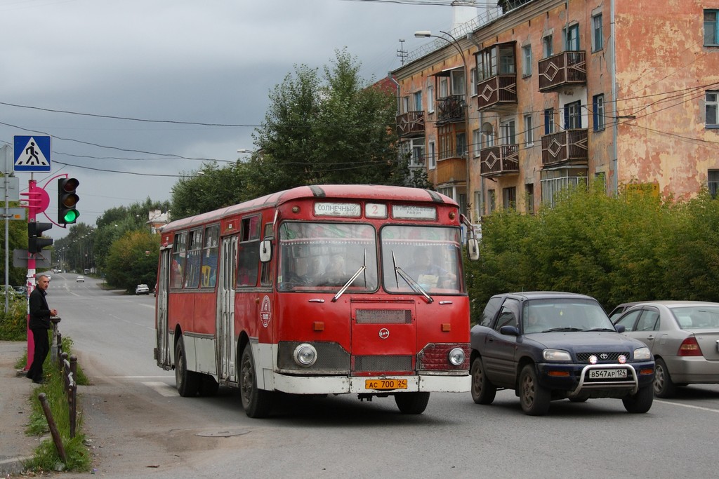 5 микрорайон ачинск автобус. Автобус Ачинск. Автовокзал Ачинск. Ачинск автобус новый. Автобус 684.