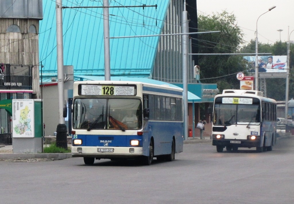 Almaty, MAN 791 SL202 # A 117 DC; Almaty, Hyundai AeroCity 540 # 1814