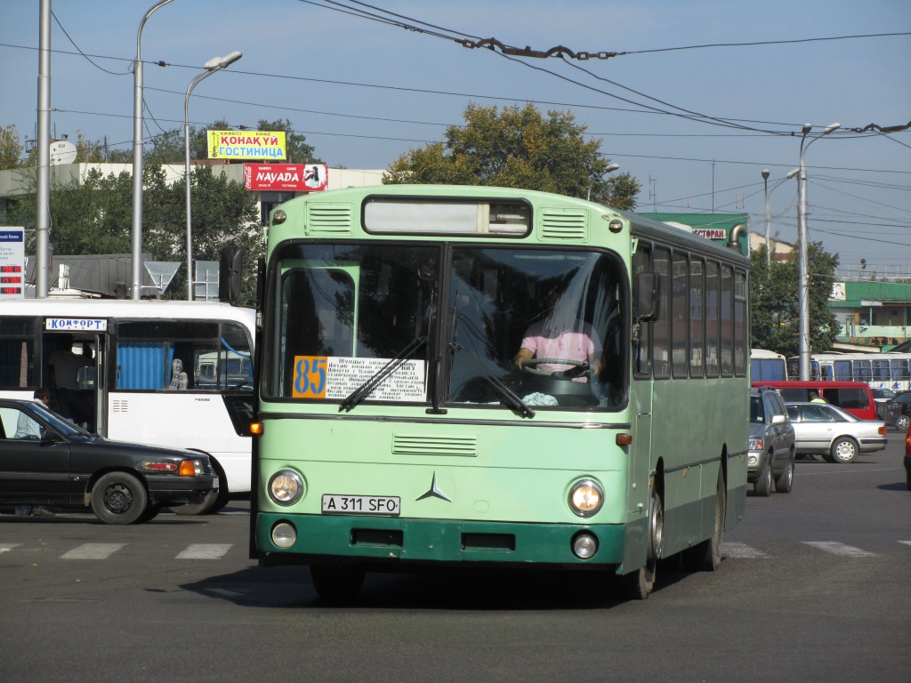 Almaty, Mercedes-Benz O305 # A 311 SFO