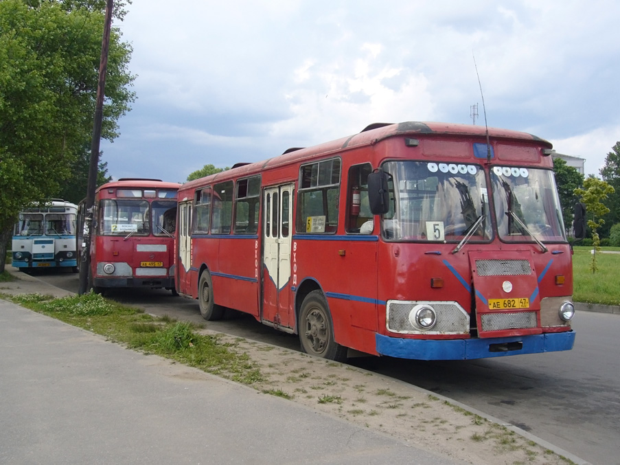 Автобусы спб волхов. Автобус СПБ Волхов. Ае 682 68.