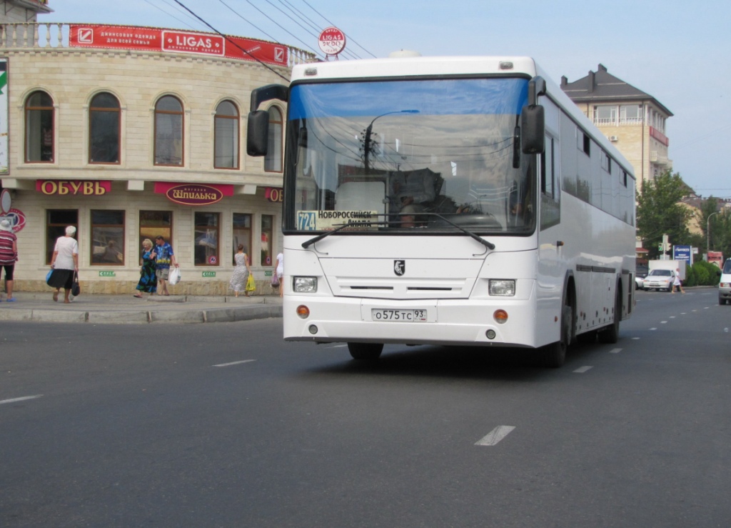 Автобус 32 майкоп. Автовокзал Новороссийск Анапа. Автобус Анапа Новороссийск. Автобус НЕФАЗ 5299 17 32 Анапа Краснодар. Автобус Анапа Краснодар.