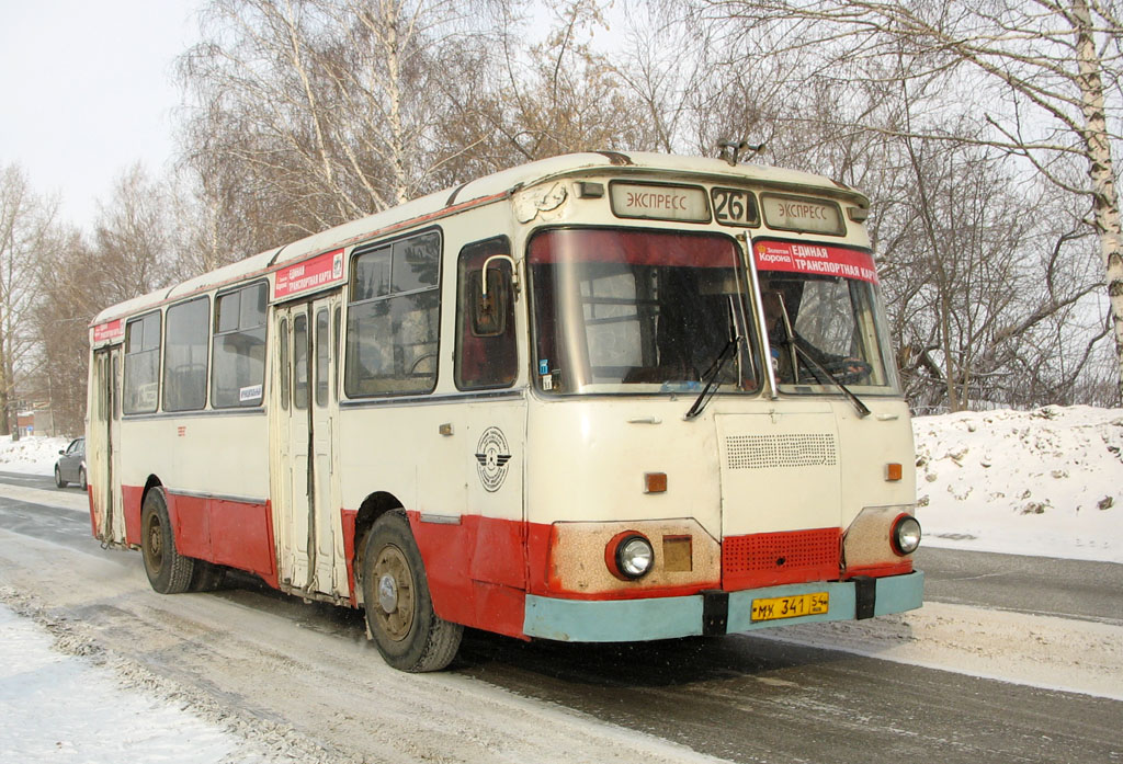 16 автобус новосибирск. ЛИАЗ 677. Автобус ЛИАЗ 677 Новосибирск. ЛИАЗ-677 2007. ЛИАЗ 677 Москва.