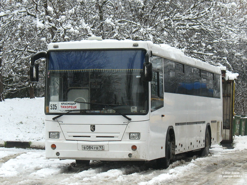 Фабричный автобус. НЕФАЗ-5299-17-32. Ав143 23. Автобус Тихорецк Краснодар. В084ув 93.