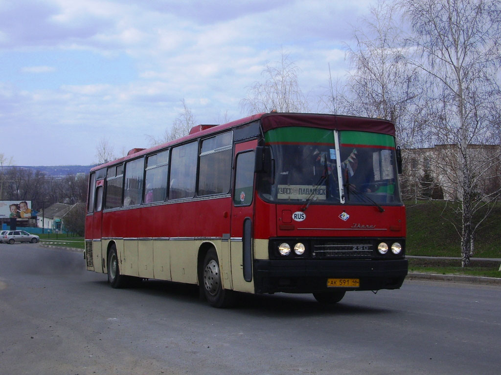 Автобус железногорск белгород. Икарус 250 Павловск. Железногорск Курская область Икарус 250. Ikarus 250 Железногорск. Икарус Железногорск Курская область.