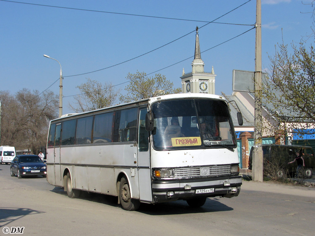 Нальчик черкесск автобус. Автобус Грозный Волгоград. Setra автобус Владикавказ Волгоград. Автобусы в Грозном. Автовокзал Грозный.