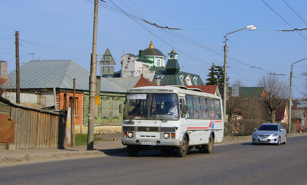 Тамбов автобусы города. Автобус 143б Тамбов владелец. 143 Автобус Тамбов. Автобус 143б. ПАЗ 4234 Тамбов.