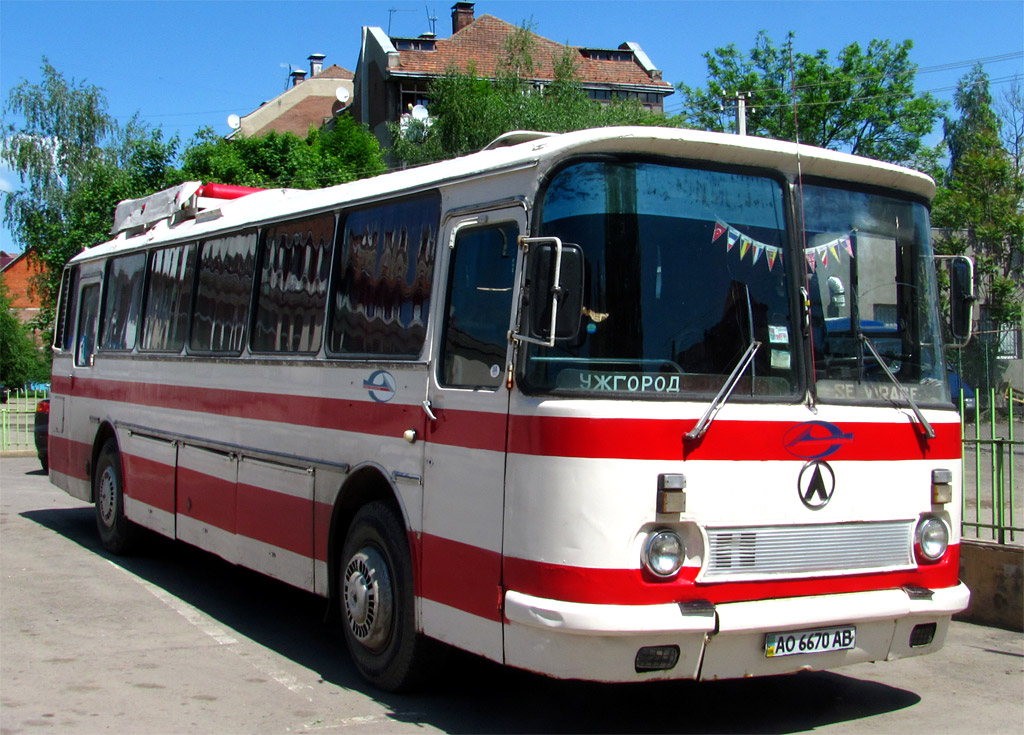 Лаз 699 автобус дальнего. ЛАЗ 699. ЛАЗ 699 турист. Автобус ЛАЗ 699 турист. ЛАЗ 699 1964.