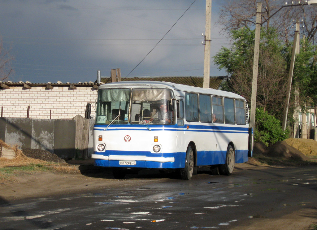 Маршрут калач волгоград. ЛАЗ 695н. ЛАЗ-695 автобус. Волгоград автовокзал ЛАЗ. ЛАЗ Калач на Дону.